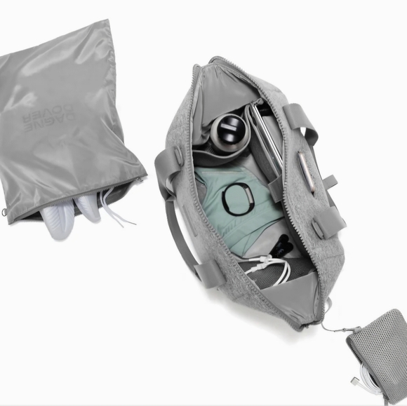 Medium Landon Neoprene Carryall Bag - Picture 10 of 10